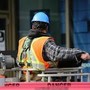 Эксперты ЦСР Кудрина предложили создать в России грин-карты для мигрантов