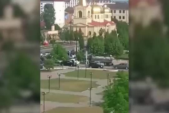 Появилось видео из Грозного, где боевики напали на церковь