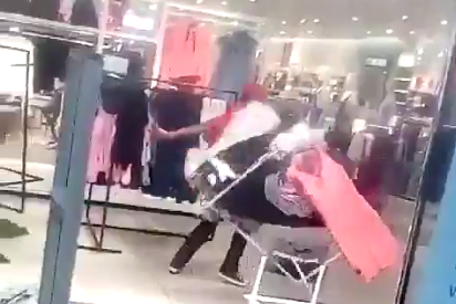 В Африке активисты устроили погромы в магазинах H&M после расистского скандала
