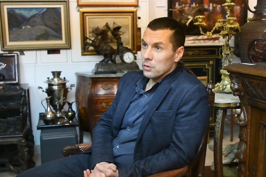 «Коллекционеров очень много. Коллекционируют все: от монет и до мебели»