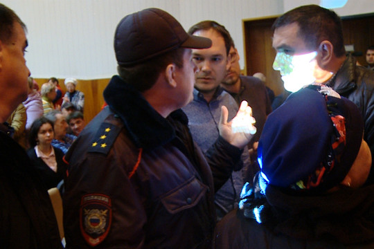 Жители Осиново сорвали показ фильма о мусоросжигательном заводе