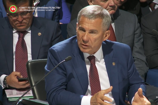 «Вы создаете много ненужных проблем»: Минниханов поругал экологов за бюрократию