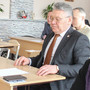 Рафис Бурганов сдал ЕГЭ по русскому языку – фотографии с экзамена
