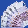 Курс евро превысил 75 рублей впервые с августа 2016 года