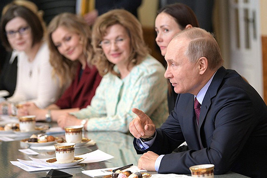 «Я эту историю своим внукам передам!»: как Муслима Латыпова дарила Путину икону