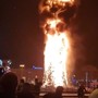 На Сахалине на глазах у тысячи очевидцев сгорела дотла главная городская елка