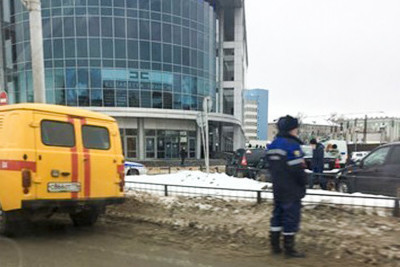 Эвакуация в «Сувар Плазе» из-за сообщения о заложенной бомбе
