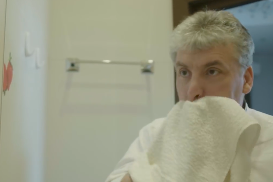Павел Грудинин, проспоривший Юрию Дудю, все-таки сбрил усы