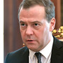 Медведев доложил Путину об «абсолютно стабильной» ситуации в экономике