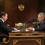 Медведев после обращения Минниханова поручил правительству РФ изучить жалобы на поддельный техосмотр