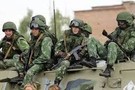 Российским контрактникам резко увеличили оклады
