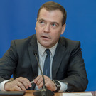 Медведев в годовщину атаки на Цхинвал: «За спиной недоумка Саакашвили стоял коллективный Запад»