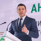 Алиханов посетил выставку резидентов «Химграда» – ему показали дроны и роботов 
