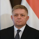Власти Словакии назвали состояние Фицо критическим