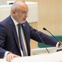 Сенатор Клишас: «Вы хотите, чтобы депутаты, члены Совета Федерации ходили в дешевых костюмах, пластиковых часах?»