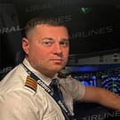 «Уральские авиалинии» рассказали о пилоте, который посадил самолет в поле