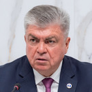 «Жизнь прожили не зря»: Магдеев передал челнинским предпринимателям благодарственные письма генерала Лапина