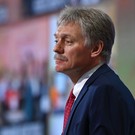 Песков призвал россиян «быть проще» и использовать обычные паспорта вместо биометрических