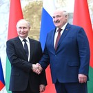 Лукашенко призвал Путина сформировать единую промышленную политику с Беларусью 