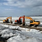 В Казани, на полуострове Локомотив, роют канал – на место отправили «безопасников»