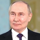 Путин: многодетные семьи в России должны стать нормой