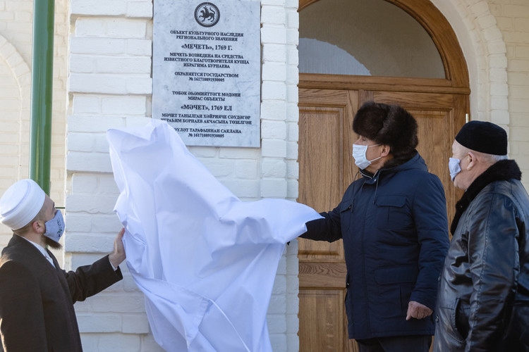 Рустам Минниханов перезапустил самую старую мечеть татар