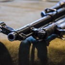 В Москве неизвестный открыл стрельбу из автомата рядом со школой