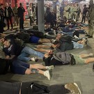 Появились фото и видео с задержанными фанатами в Казани