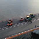 Хуснуллин: на мосту трассы М12 через Волгу полностью уложили асфальт