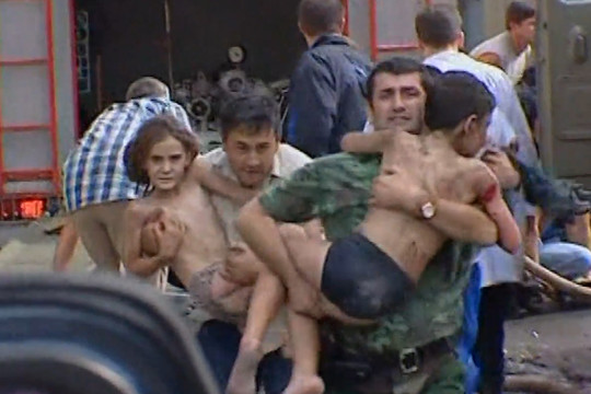 15 лет Беслану: близкие погибших при теракте вспомнили дни трагедии