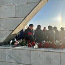 Активисты Челнинского землячества возложили цветы к памятникам первостроителям города