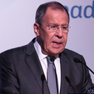 Лавров по-английски попросил оставить его в покое на заседании глав МИД ОБСЕ