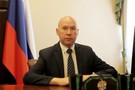 Суд отправил под арест подозреваемого в госизмене помощника полпреда