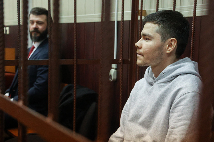 Таганский суд Москвы арестовал блогера Аяза Шабутдинова