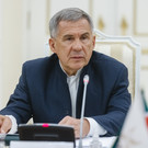 Минниханов подписал закон о патриотическом воспитании граждан в Татарстане