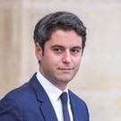 Премьер Франции Атталь заявил об отставке, курс евро на торгах в Азии падает