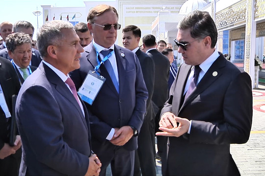 Рустам Минниханов презентовал Татарстан в кулуарах форума в Туркменистане