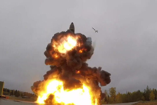 В минобороны показали видео учебно-боевого запуска «Тополь-М»