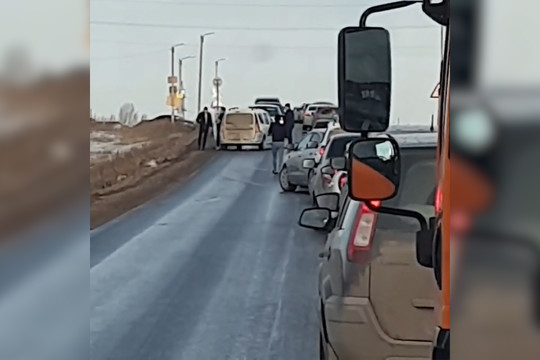 «Это дорожные войны!»: житель Куюков ведет видеодневник пробок по дороге в город