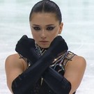 Валиева показала новые образы – «Черная пантера» и девушка в красном платье