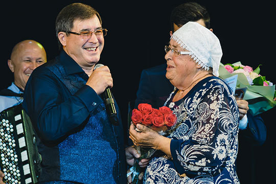 Как Салават абый проводит 30-й концертный сезон