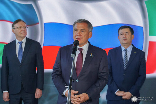 Минниханов принял участие в открытии предприятия по сборке «КАМАЗов» в Узбекистане