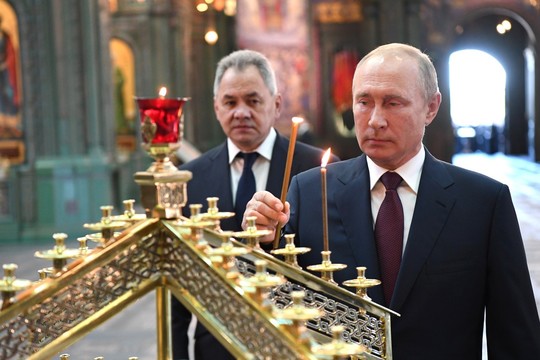 Храм, который построил Шойгу: как выглядит подарок Путина и Христос от Даши Намдакова