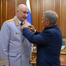 Президент Татарстана вручил госнаграду главе нижегородского управления СКР Айрату Ахметшину