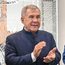 Минниханов открыл в Казани первый исламский офис Сбербанка в РФ