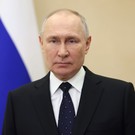 Путин обратился к россиянам по случаю Дня защитника Отечества
