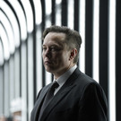 Маск заявил, что будет самостоятельно одобрять наем всех сотрудников Tesla