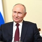 Путин в Кремле лично наградил Ирека Магасумова из Татарстана – ему присвоено звание Героя РФ