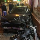 В центре Казани Audi вылетела на тротуар и сбила велосипедистку