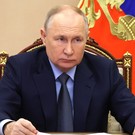 Путин: Россия сражается за свободу всего мира 